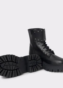 Bota Cordoes Tachas