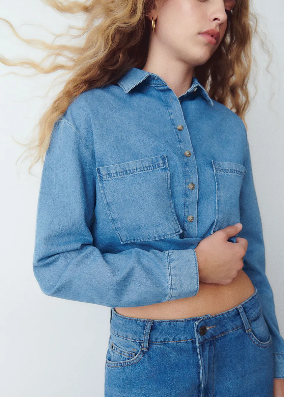 Camisa Denim Cropped