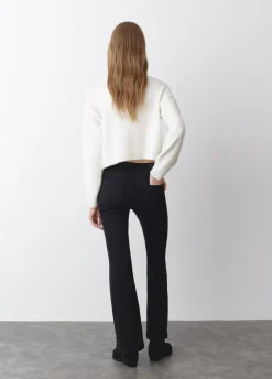Jeans Boca De Sino Tachas