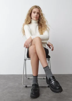 Mocassim Com Brilhantes E Tachas