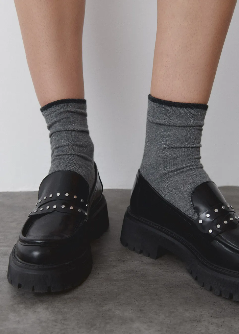Mocassim Com Brilhantes E Tachas