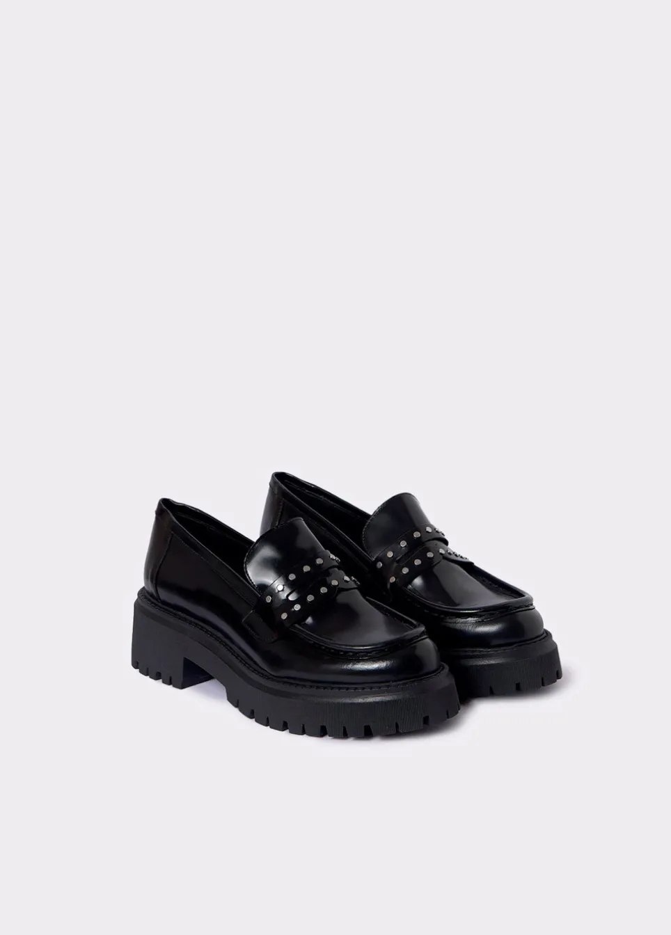 Mocassim Com Brilhantes E Tachas