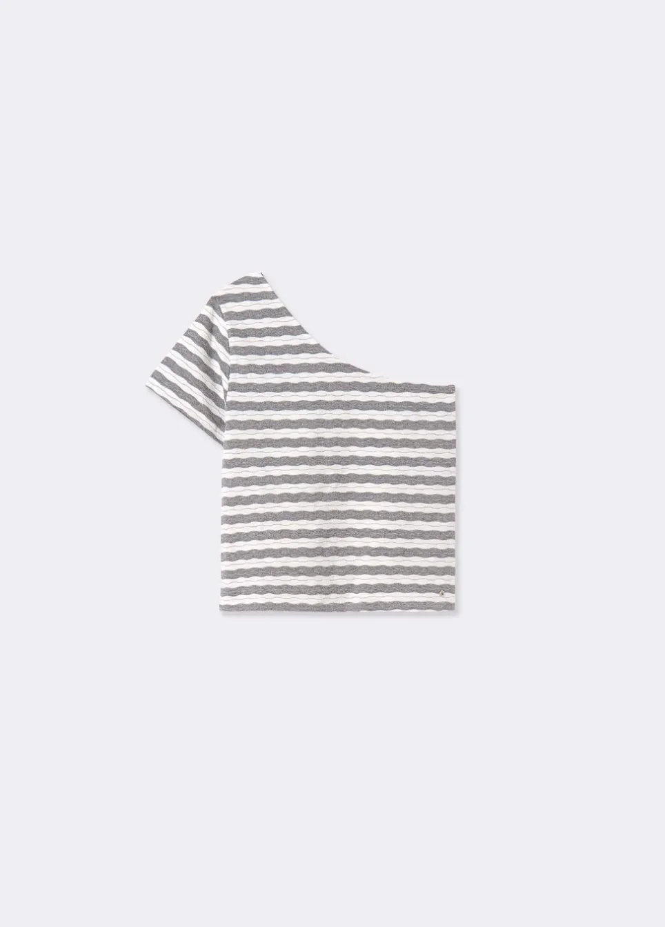 T-Shirt Assimetrica Manga Volume