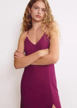 Vestido Comprido Liso Detalhe Contas